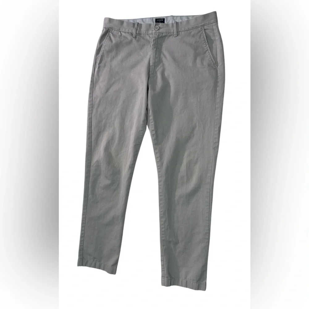 J. Crew Men’s Sutton Chino Light Gray Pants In Size 33 x 32